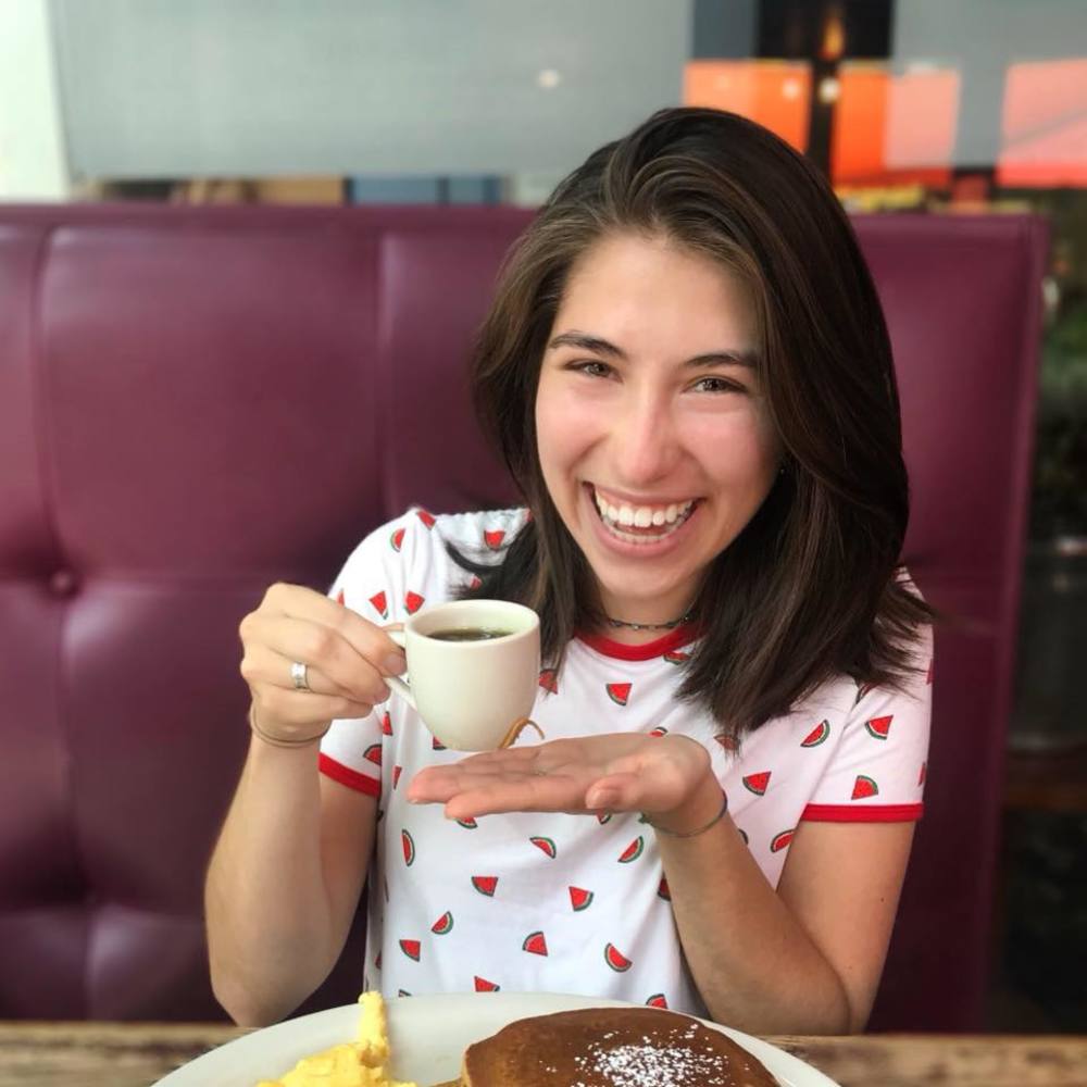 Meet your Posher, Ella